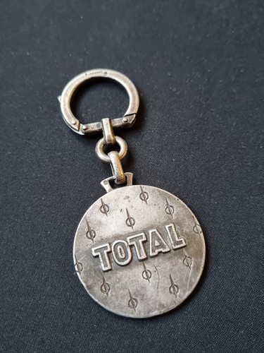 Rare porte clés total - rare,