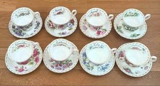 Lot de 8 soucoupes à tasses Royal Albert Flower Of The Month du Japon