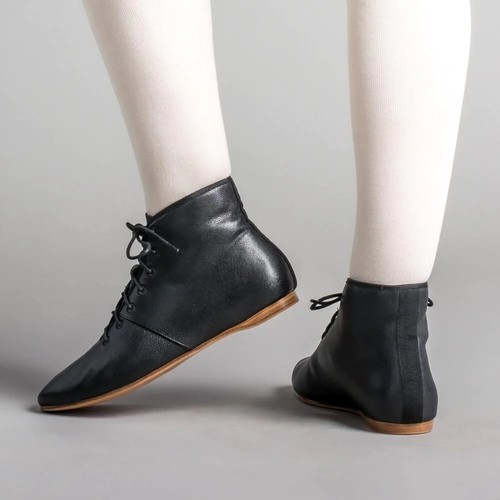Bottines médiévales cuir - en,