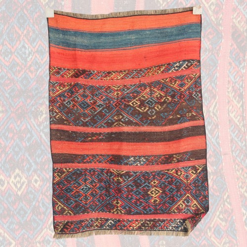 Tapis ancien kilim fait - ,