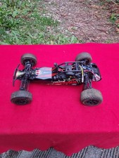 VOITURE ELECTRIQUE RC T2M PIRATE INVADER EN L ETAT