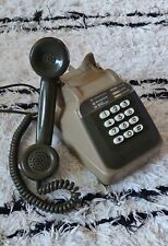 Ancien Téléphone SOCOTEL S63 Marron Et Vert  A Touches Vintage