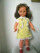 ADORABLE ROBE JAUNE  ORNEE DE