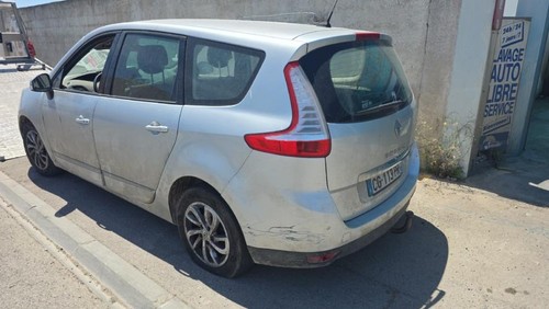 Malle hayon arriere renault - arriere,
