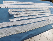 lot de dentelles brodées