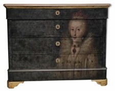 Commode patinée de style