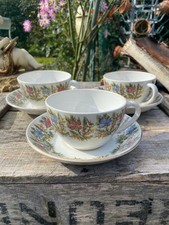 3 Tasses et ses 3 sous tasses