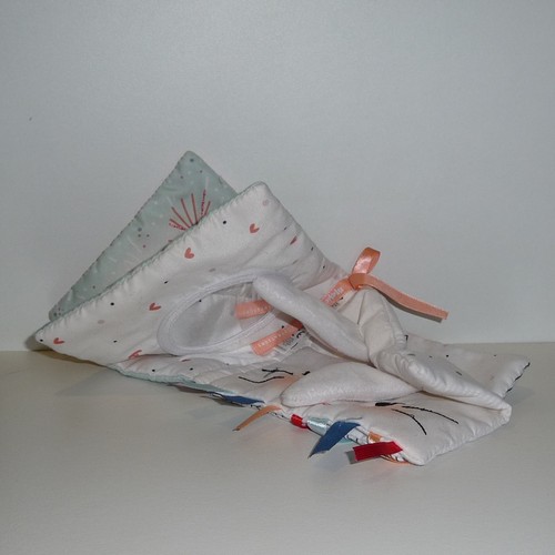 Doudou lapin livre kaloo - doudou,