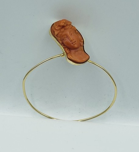 Bracelet corail rouge - en,