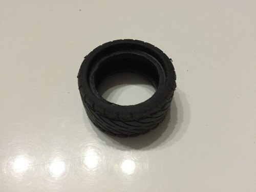 Pneu 30825340 pièce - 30825340,