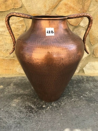 Amphore romaine cuivre avec - amphore,