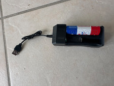 Chargeur  double batterie