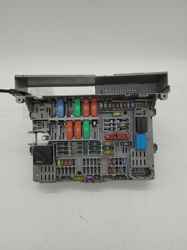 6906621 boîtier fusibles - boîtier,