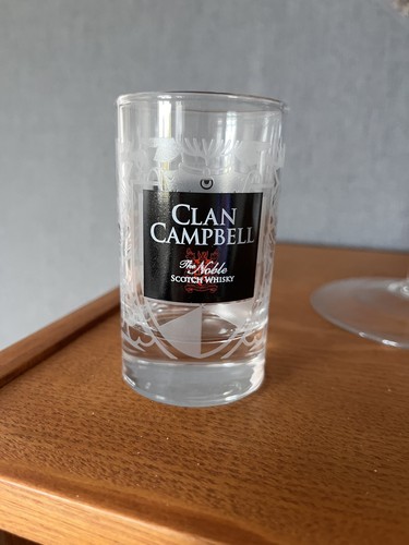 Lot de trois verres - de,