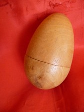 oeuf en bois vide ancien