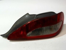 Feu arriere principal droit