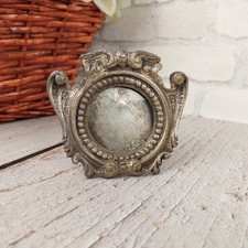 Cadre de photo antique rond en