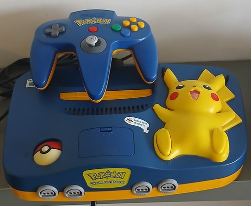 Nintendo édition pikachu - 64,