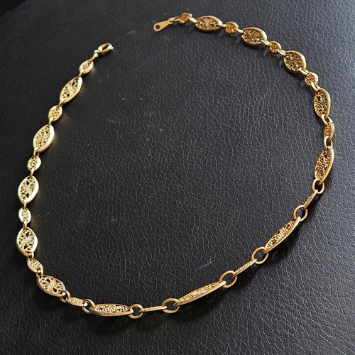 Collier filigrane mailles