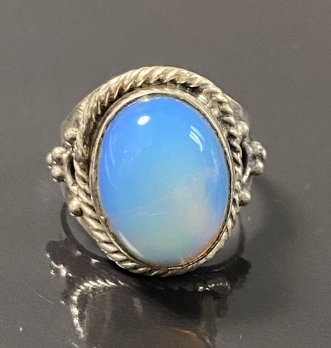 Bague argent opale chevalière