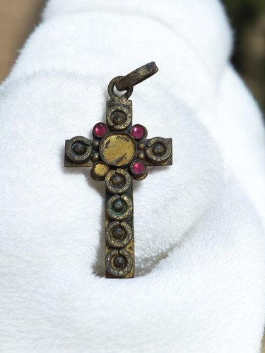 Petite croix catholique