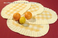  NAPPERONS SETS  MADRAS CARREAUX JAUNES TOUR PLISSE UNI    OVALES LOT DE  12