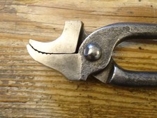 Outil ancien cordonnier pince