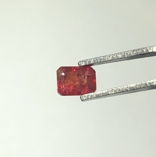 Rubis naturel carats - naturel, 0,57