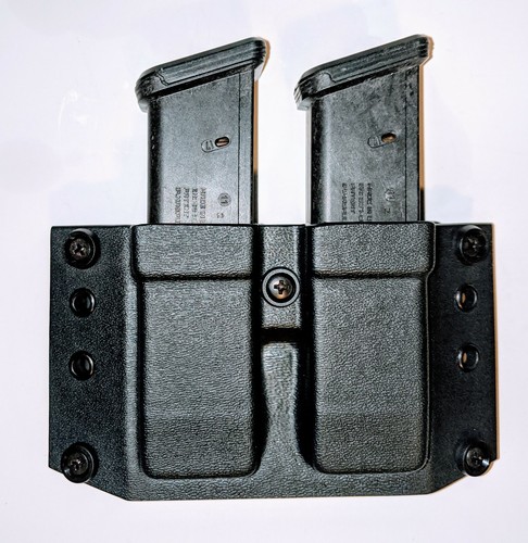 Double magazine holster