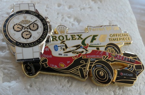 Superbe gros pin montre - gros, pin's