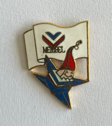 Pin s mascotte magique - pin's,