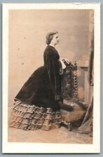 CDV 1865 Femme de profil