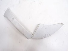 ENJOLIVEUR DE CALANDRE DROIT