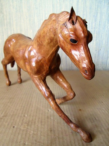 Statuette cheval cuir 36cm - cheval,