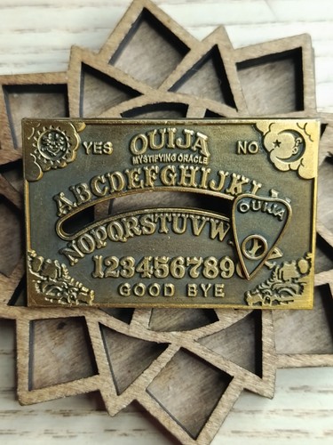 Pin planche ouija - planche,