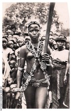 CAR-ADWP5-0274-DAHOMEY - Féticheuse de savé en tenue de danse