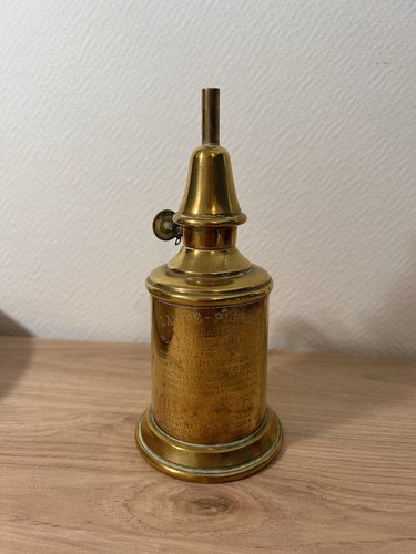 Ancienne lampe pigeon - lampe, en