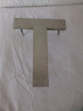 ancienne lettre T metal enseigne deco loft industriel atelier vintage deco