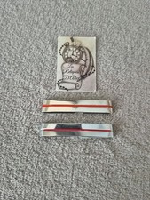 Paire de grade / galon d'épaule militaire grade adjudant en métal