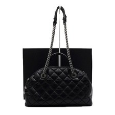 CHANEL Sac de bowling en cuir