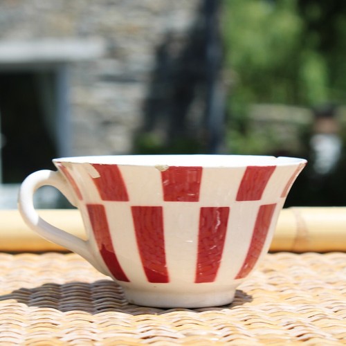 Tasse damier bordeaux