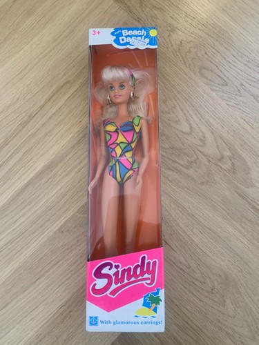 Sindy beach dazzle hasbro nrfb - hasbro,