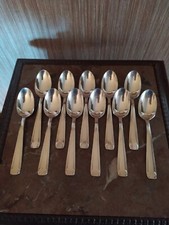 11 Petites Cuillères