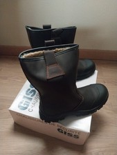 Bottes de sécurité neuf fourrée dans sa boite