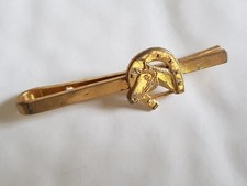 ANCIENNE epingle a cravate turfiste  tete de cheval métal doré 