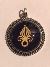 Pendentif médaillon métal - pendentif,