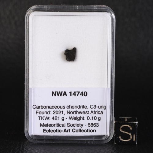 Météorite nwa 14740 10 - météorite,