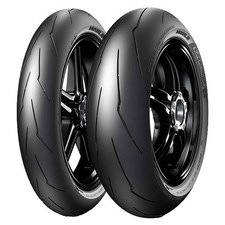 SET DE PNEUS PIRELLI