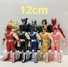 Lot de 10 figurines Bandai
