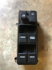 Interrupteur vitre avant